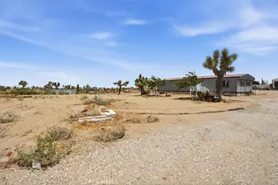 13475 Ailanthus, Phelan, CA 92371 - Photo 27