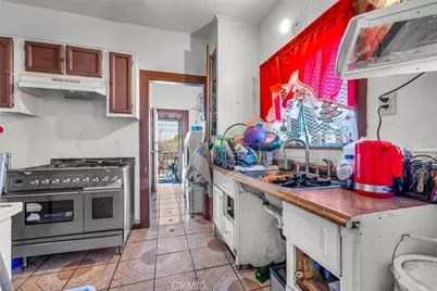 9019 S San Pedro, Los Angeles, CA 90003 - Photo 13