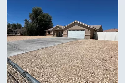 9220 Jacaranda, Hesperia, CA 92345 - Photo 5