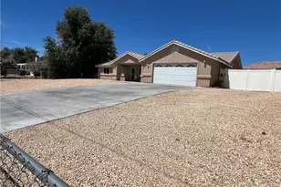 9220 Jacaranda, Hesperia, CA 92345 - Photo 5