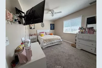 9220 Jacaranda, Hesperia, CA 92345 - Photo 7