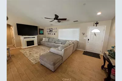 9220 Jacaranda, Hesperia, CA 92345 - Photo 9