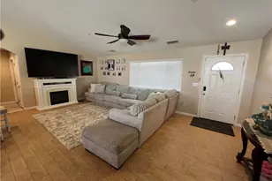 9220 Jacaranda, Hesperia, CA 92345 - Photo 9