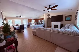 9220 Jacaranda, Hesperia, CA 92345 - Photo 3