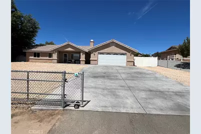 9220 Jacaranda, Hesperia, CA 92345 - Photo 3