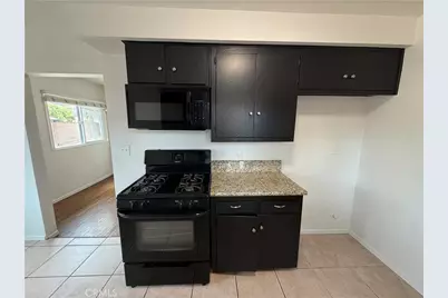 7942 Northgate Avenue, Canoga Park, CA 91304 - Photo 11