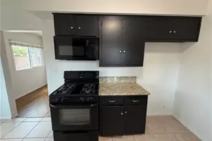 7942 Northgate Ave, Canoga Park, CA 91304 - Photo 11