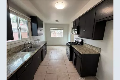 7942 Northgate Avenue, Canoga Park, CA 91304 - Photo 9