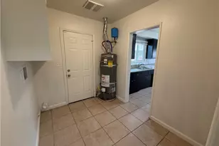 7942 Northgate Ave, Canoga Park, CA 91304 - Photo 13