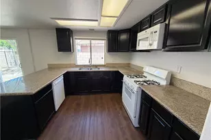 201 Tahquitz Pl, Palmdale, CA 93550 - Photo 9
