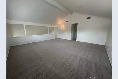 23521 Via Chantilly, Valencia, CA 91355 - Photo 31