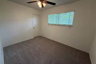 23521 Via Chantilly, Valencia, CA 91355 - Photo 35