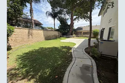 23521 Via Chantilly, Valencia, CA 91355 - Photo 51