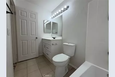 23521 Via Chantilly, Valencia, CA 91355 - Photo 19