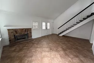 23521 Via Chantilly, Valencia, CA 91355 - Photo 5