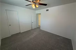 23521 Via Chantilly, Valencia, CA 91355 - Photo 41
