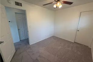 23521 Via Chantilly, Valencia, CA 91355 - Photo 3