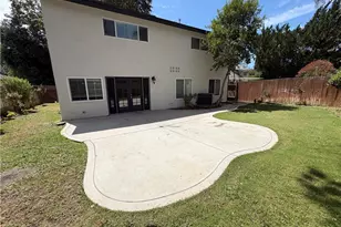 23521 Via Chantilly, Valencia, CA 91355 - Photo 47
