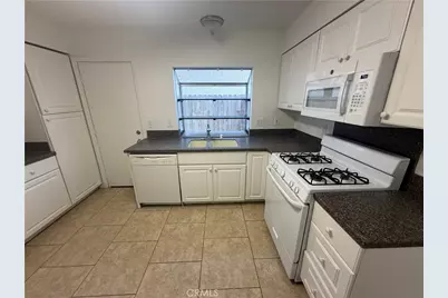117 Evergreen Place, Perris, CA 92571 - Photo 7