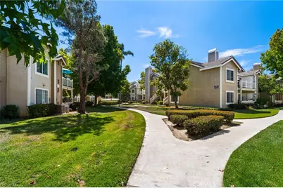 3860 Amberly Dr #F, Inglewood, CA 90305 - Photo 29