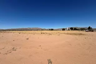 21832 Thunderbird, Apple Valley, CA 92307 - Photo 5