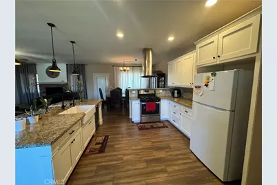 21832 Thunderbird, Apple Valley, CA 92307 - Photo 17