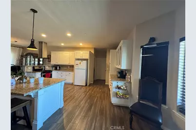21832 Thunderbird, Apple Valley, CA 92307 - Photo 11