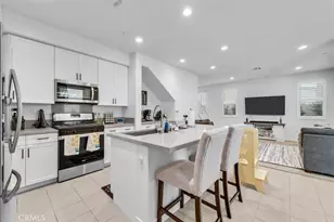 15974 Parkhouse Dr, Fontana, CA 92336 - Photo 9
