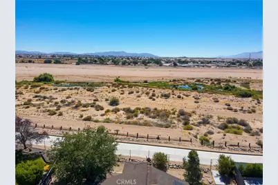 18681 Arrowhead, Victorville, CA 92395 - Photo 41