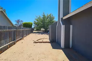 18681 Arrowhead, Victorville, CA 92395 - Photo 5
