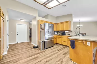 13931 Falling Leaf Road, Apple Valley, CA 92307 - Photo 9