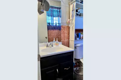2152 S Cherry, Ontario, CA 91761 - Photo 37