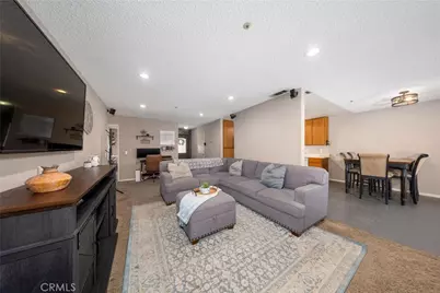 8934 Sultana, Fontana, CA 92335 - Photo 9