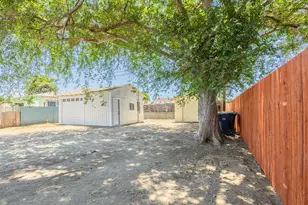 4958 E San Rafael St, Compton, CA 90221 - Photo 27