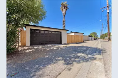682 E La Verne Avenue, Pomona, CA 91767 - Photo 25