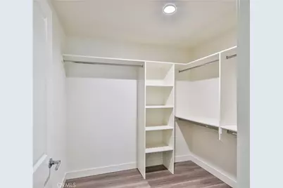 6836 Whitman Avenue, Van Nuys, CA 91406 - Photo 11