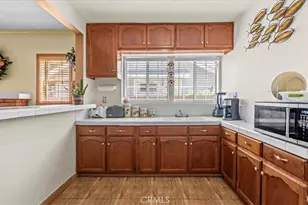 1146 W 74th St, Los Angeles, CA 90044 - Photo 13