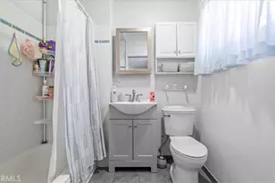 1146 W 74th St, Los Angeles, CA 90044 - Photo 17