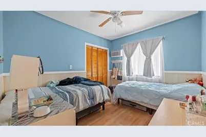 1146 W 74th Street, Los Angeles, CA 90044 - Photo 23