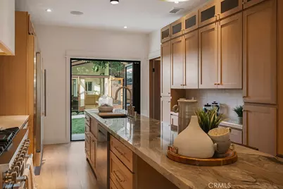 4633 Russell, Los Angeles, CA 90027 - Photo 17