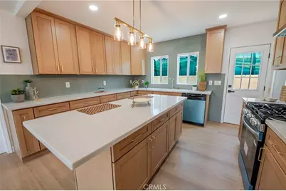 2391 Fashion Ave, Long Beach, CA 90810 - Photo 13