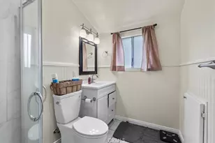 1858 E Edgecomb St, Covina, CA 91724 - Photo 23