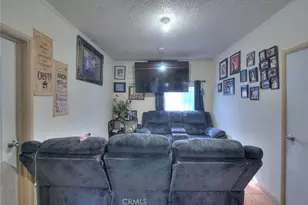 10606 Avalon Blvd, Los Angeles, CA 90003 - Photo 25