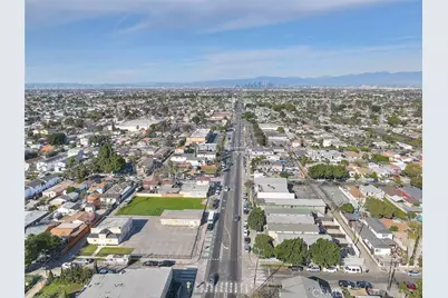 10606 Avalon Boulevard, Los Angeles, CA 90003 - Photo 15