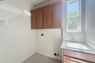 14551 Sleepy Creek, Eastvale, CA 92880 - Photo 9