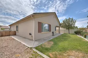 19360 Galloping Hill, Apple Valley, CA 92308 - Photo 43