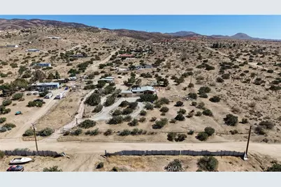 25435 Skyline Drive, Apple Valley, CA 92308 - Photo 23