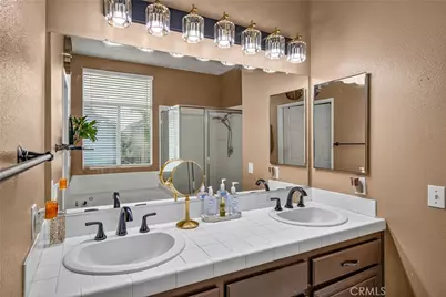 5561 Hunt Club Drive, Fontana, CA 92336 - Photo 19