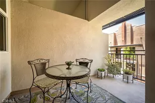 704 W 1st St, Claremont, CA 91711 - Photo 25