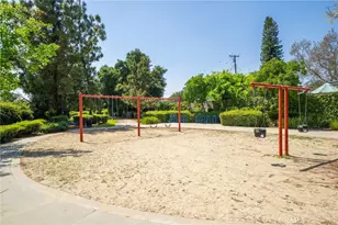 704 W 1st St, Claremont, CA 91711 - Photo 35